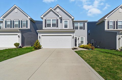 Photo of 2908 Horsham Drive, Grove City, OH 43123 (MLS # 225038337)