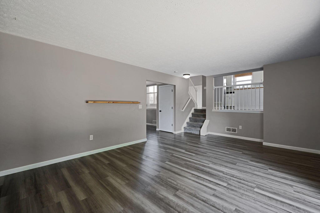 Photo of 840 Gulliver Drive, Columbus, OH 43207 (MLS # 226037296)