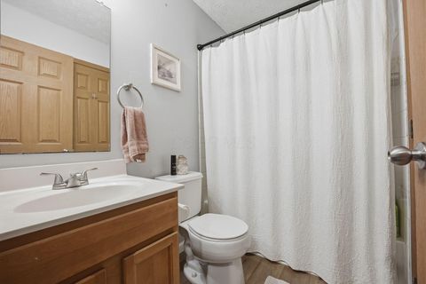 Tiny photo for 1385 Geranium Drive 266 #266, Blacklick, OH 43004 (MLS # 226000718)