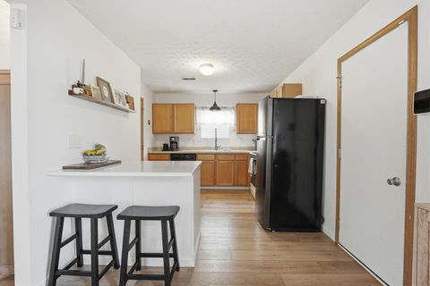 Tiny photo for 1385 Geranium Drive 266 #266, Blacklick, OH 43004 (MLS # 226000718)