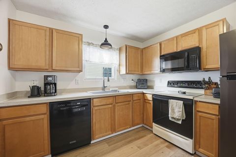 Tiny photo for 1385 Geranium Drive 266 #266, Blacklick, OH 43004 (MLS # 226000718)