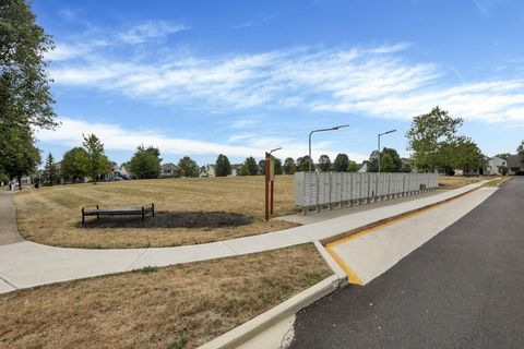 Tiny photo for 1385 Geranium Drive 266 #266, Blacklick, OH 43004 (MLS # 226000718)