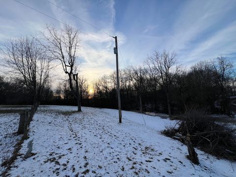 Photo of 9380 Pidcock Road, Zanesville, OH 43701 (MLS # 226003170)