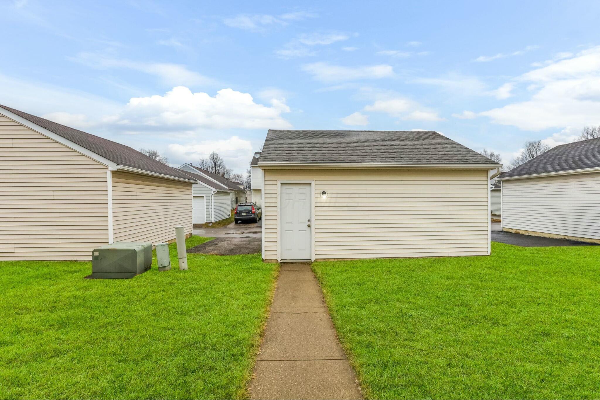 3854 Revolutionary Drive, Columbus, Ohio image 16