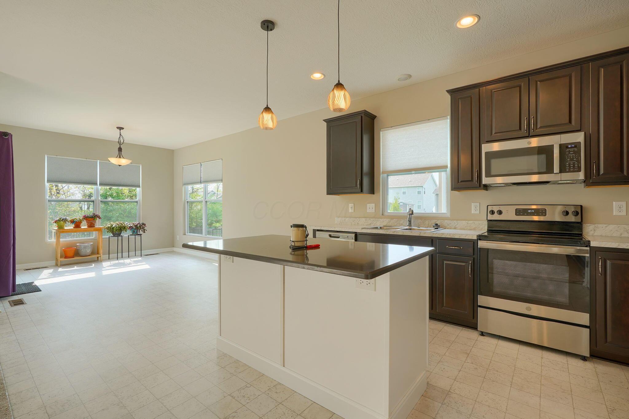 6332 Celeste Street, Westerville, Ohio image 32