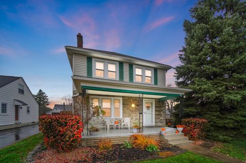 Photo of 253 Powhatan Avenue, Columbus, OH 43204 (MLS # 225044279)