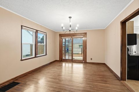 Tiny photo for 253 Powhatan Avenue, Columbus, OH 43204 (MLS # 225044279)