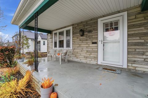 Tiny photo for 253 Powhatan Avenue, Columbus, OH 43204 (MLS # 225044279)