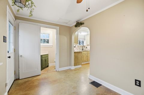 Tiny photo for 253 Powhatan Avenue, Columbus, OH 43204 (MLS # 225044279)