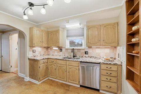 Tiny photo for 253 Powhatan Avenue, Columbus, OH 43204 (MLS # 225044279)