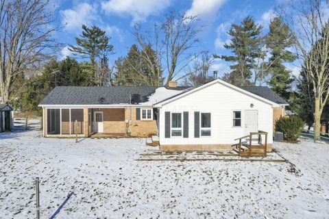 Tiny photo for 245 Rainbow Drive NE, Lancaster, OH 43130 (MLS # 226000542)