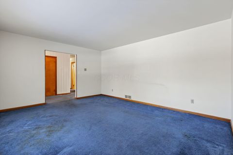 Tiny photo for 245 Rainbow Drive NE, Lancaster, OH 43130 (MLS # 226000542)