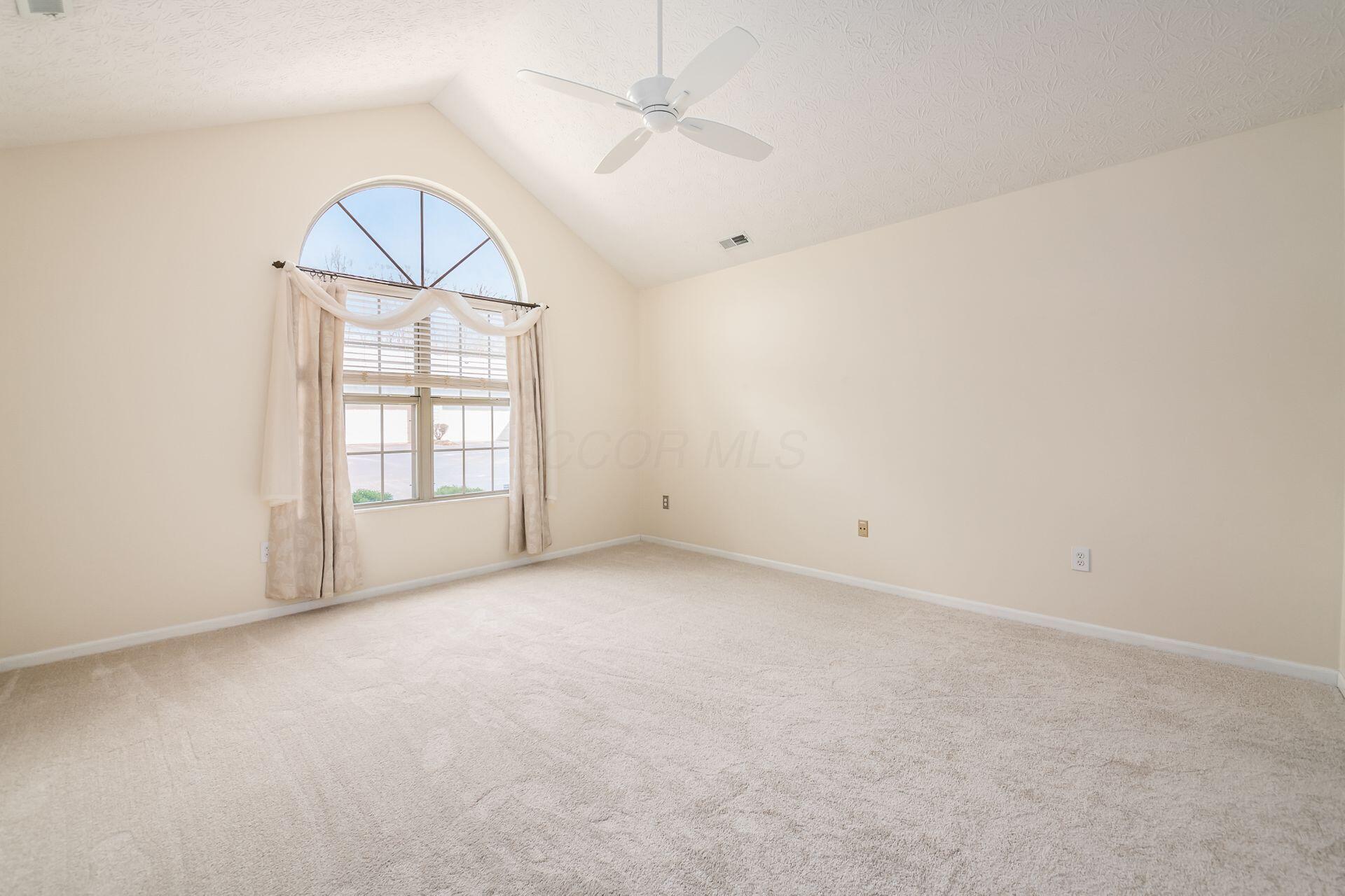 5615 Meadowood Lane, Westerville, Ohio image 27