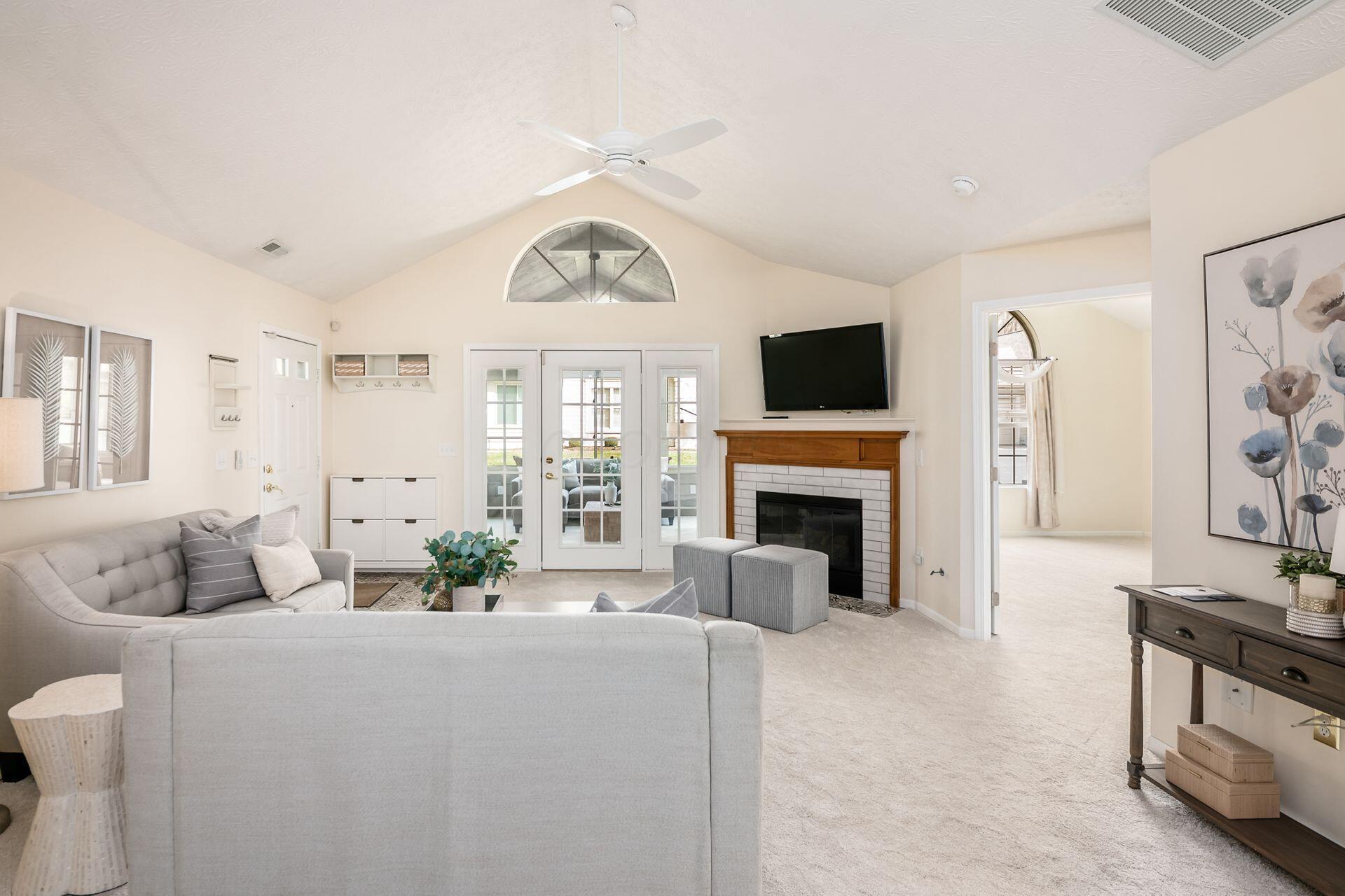 5615 Meadowood Lane, Westerville, Ohio image 7