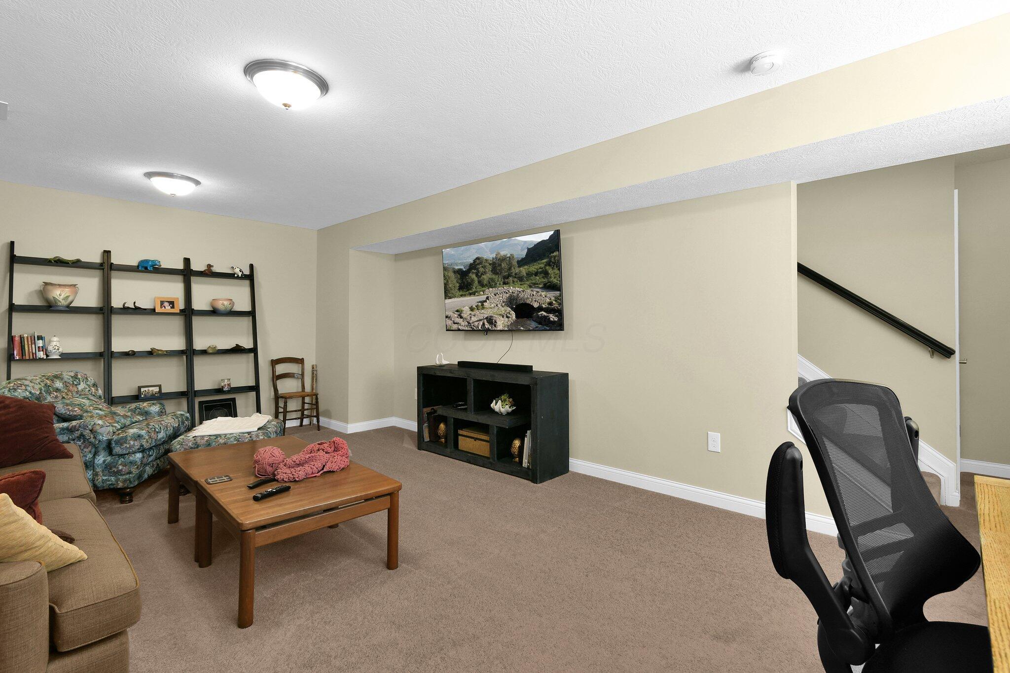 6109 Bradwood Drive, Westerville, Ohio image 49