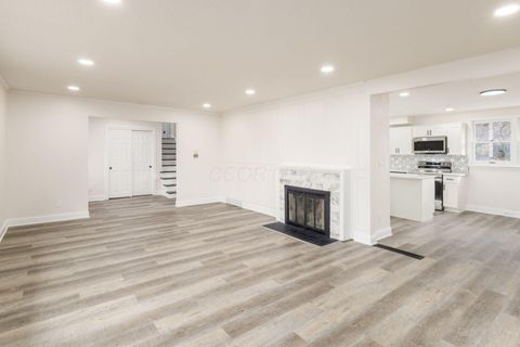 Tiny photo for 325 Starrett Court, Columbus, OH 43214 (MLS # 225045135)