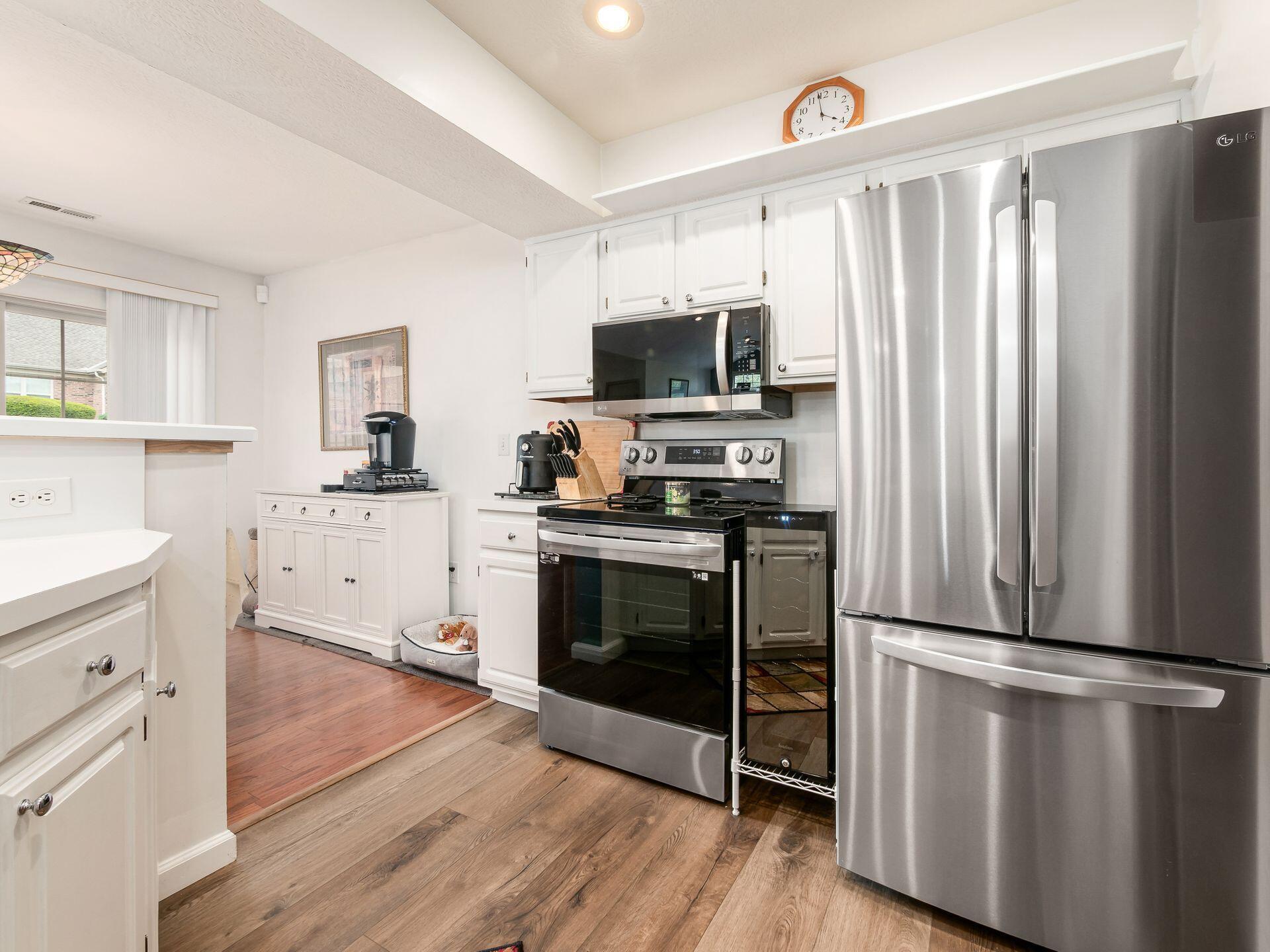 2645 Pine Marsh Drive, Grove City, Ohio image 15