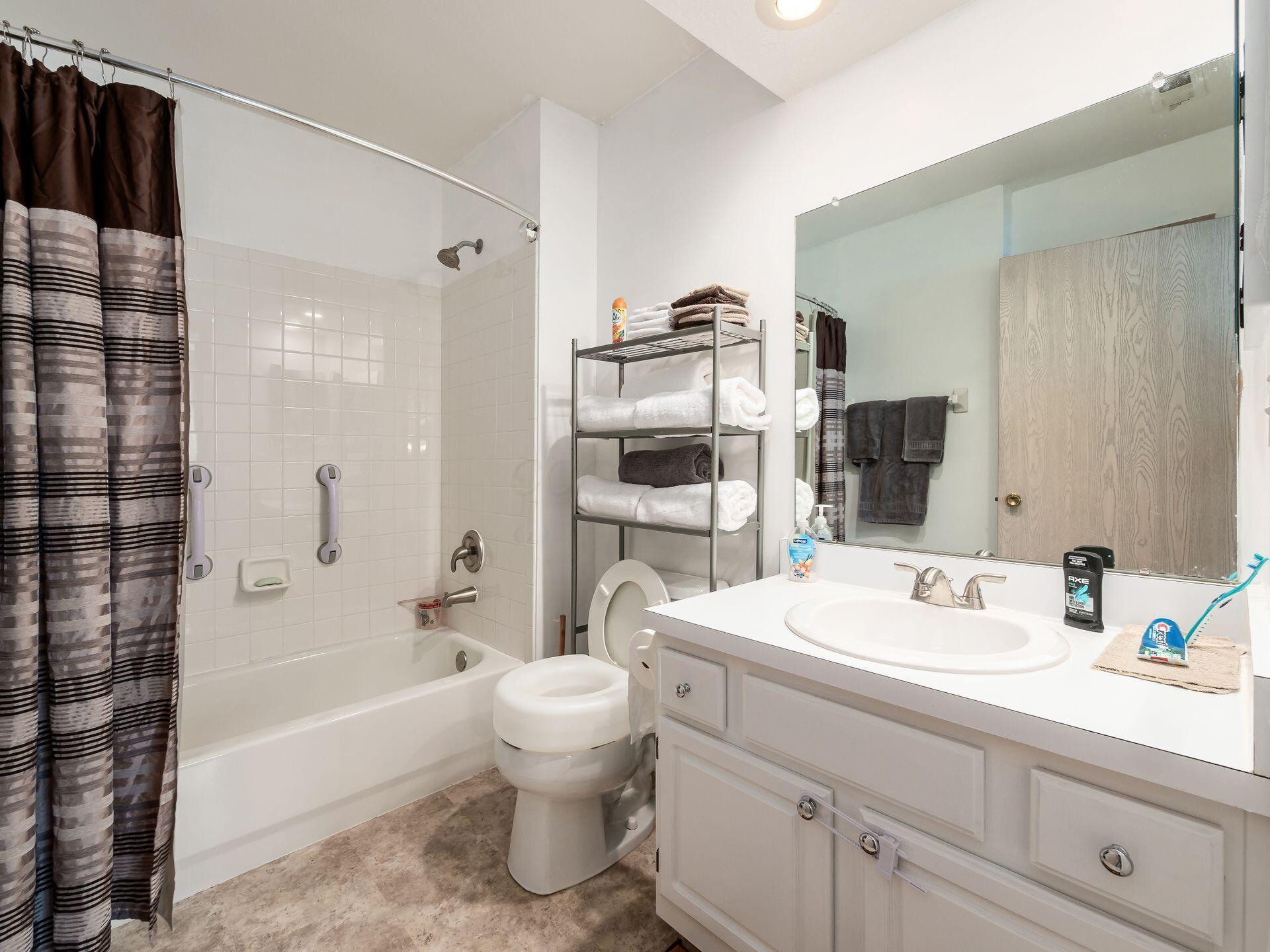2645 Pine Marsh Drive, Grove City, Ohio image 25