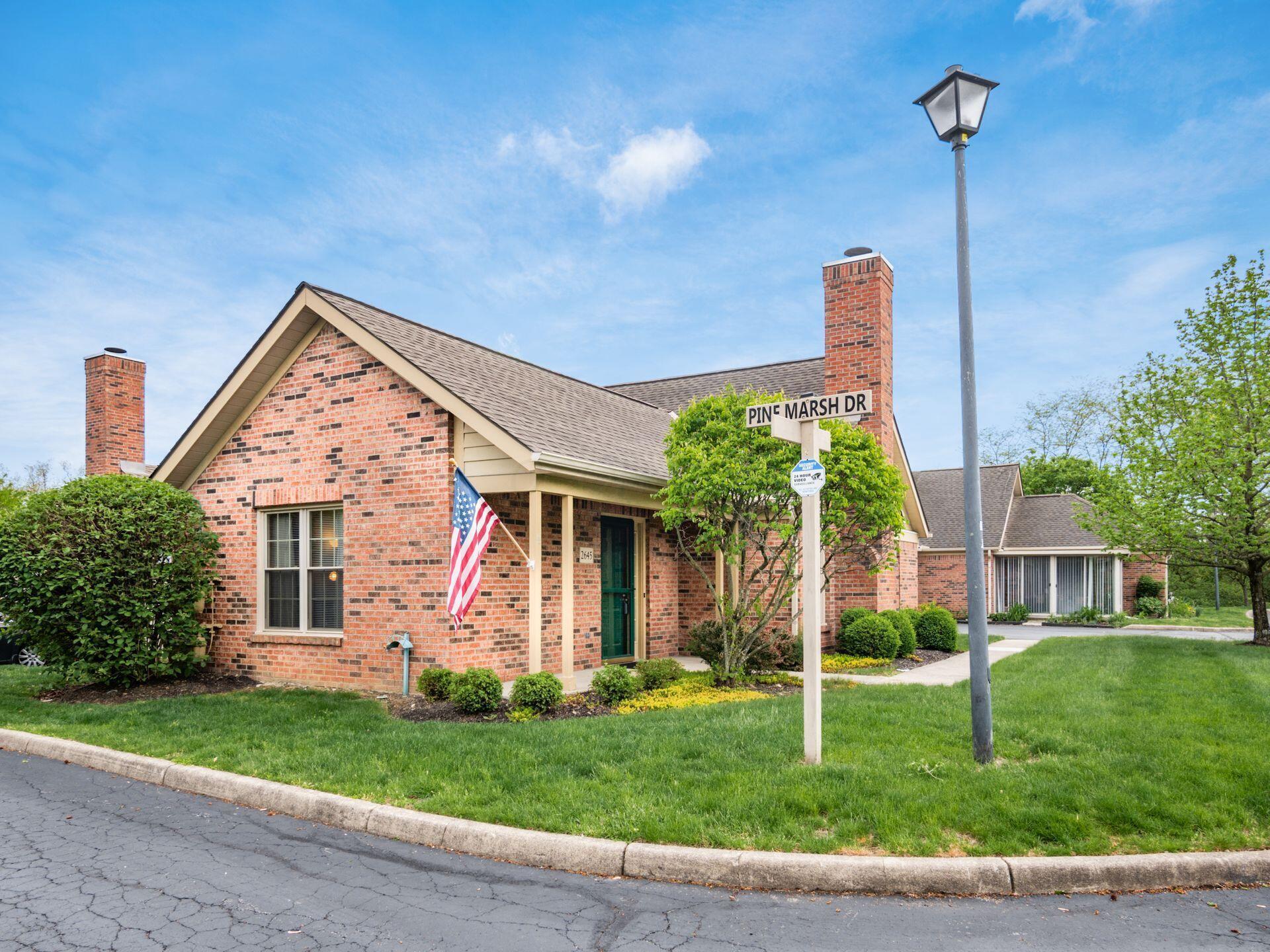 2645 Pine Marsh Drive, Grove City, Ohio image 2