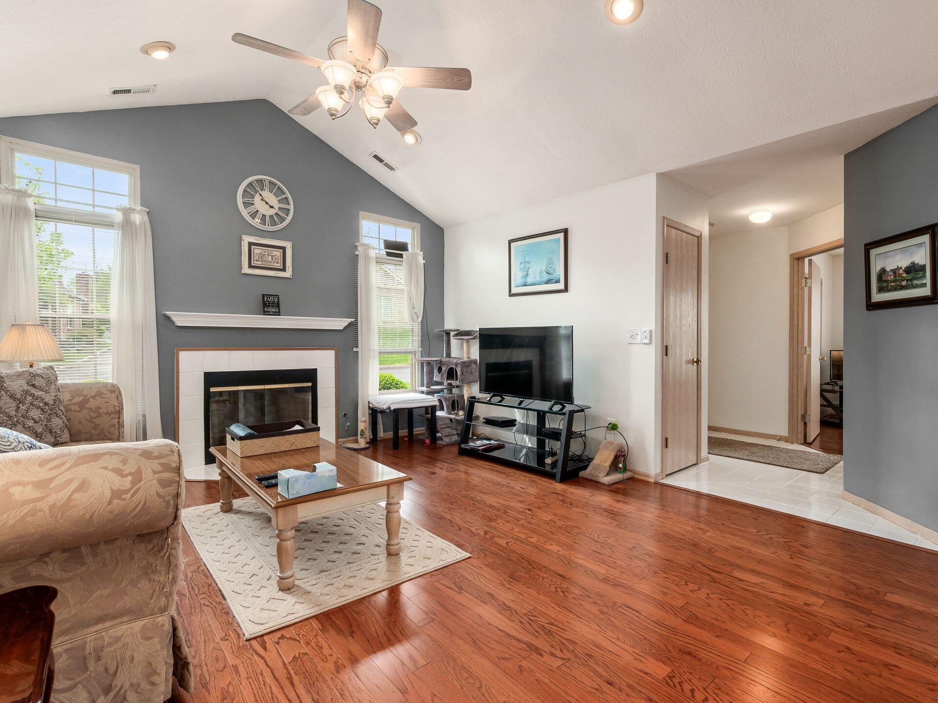 2645 Pine Marsh Drive, Grove City, Ohio image 7