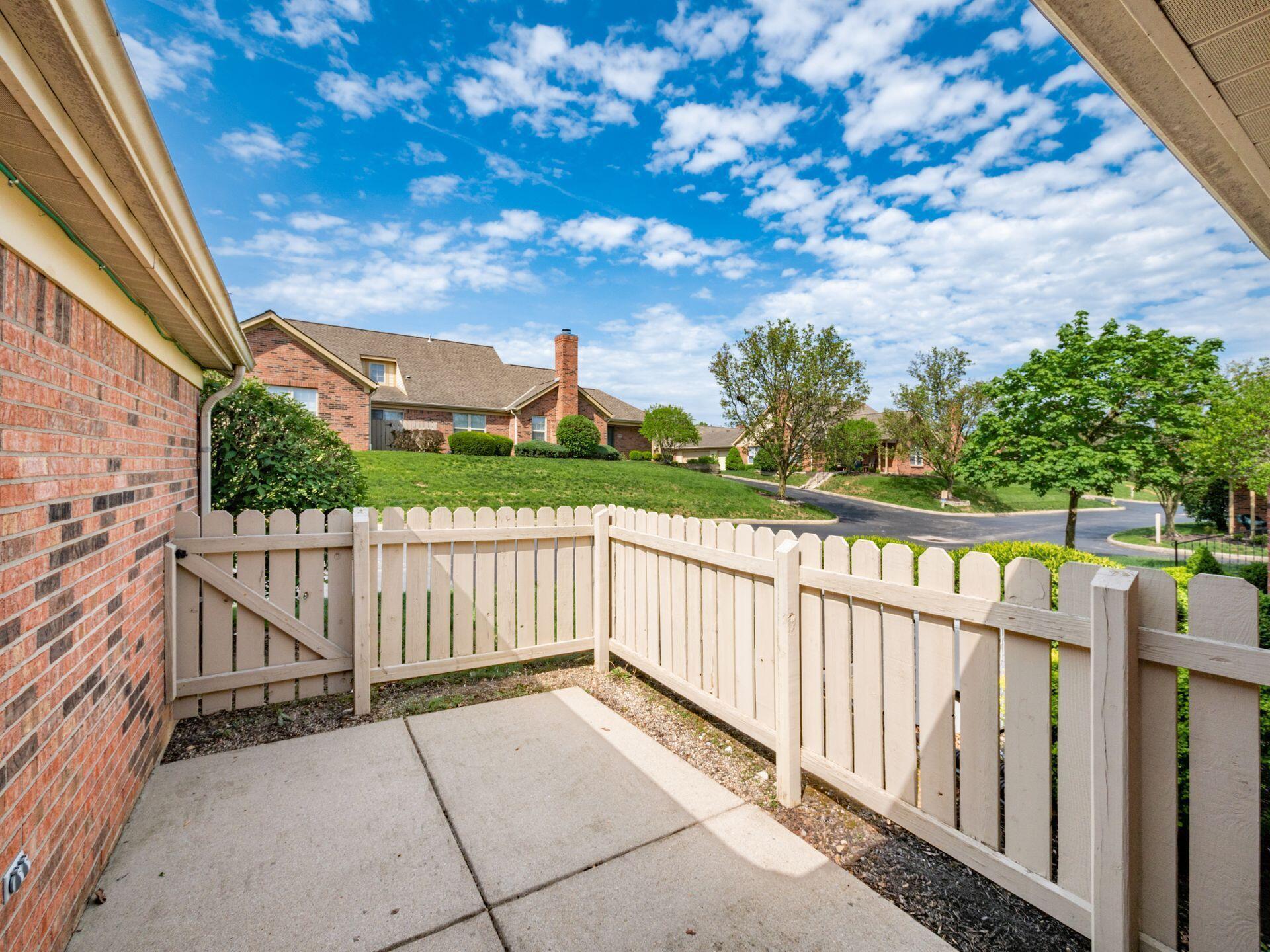2645 Pine Marsh Drive, Grove City, Ohio image 29