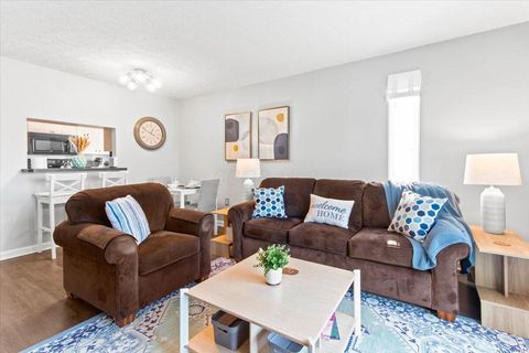 Tiny photo for 920 Quay Avenue 920C #920C, Columbus, OH 43212 (MLS # 226002973)