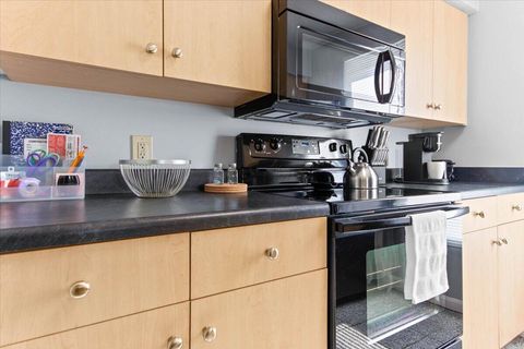 Tiny photo for 920 Quay Avenue 920C #920C, Columbus, OH 43212 (MLS # 226002973)