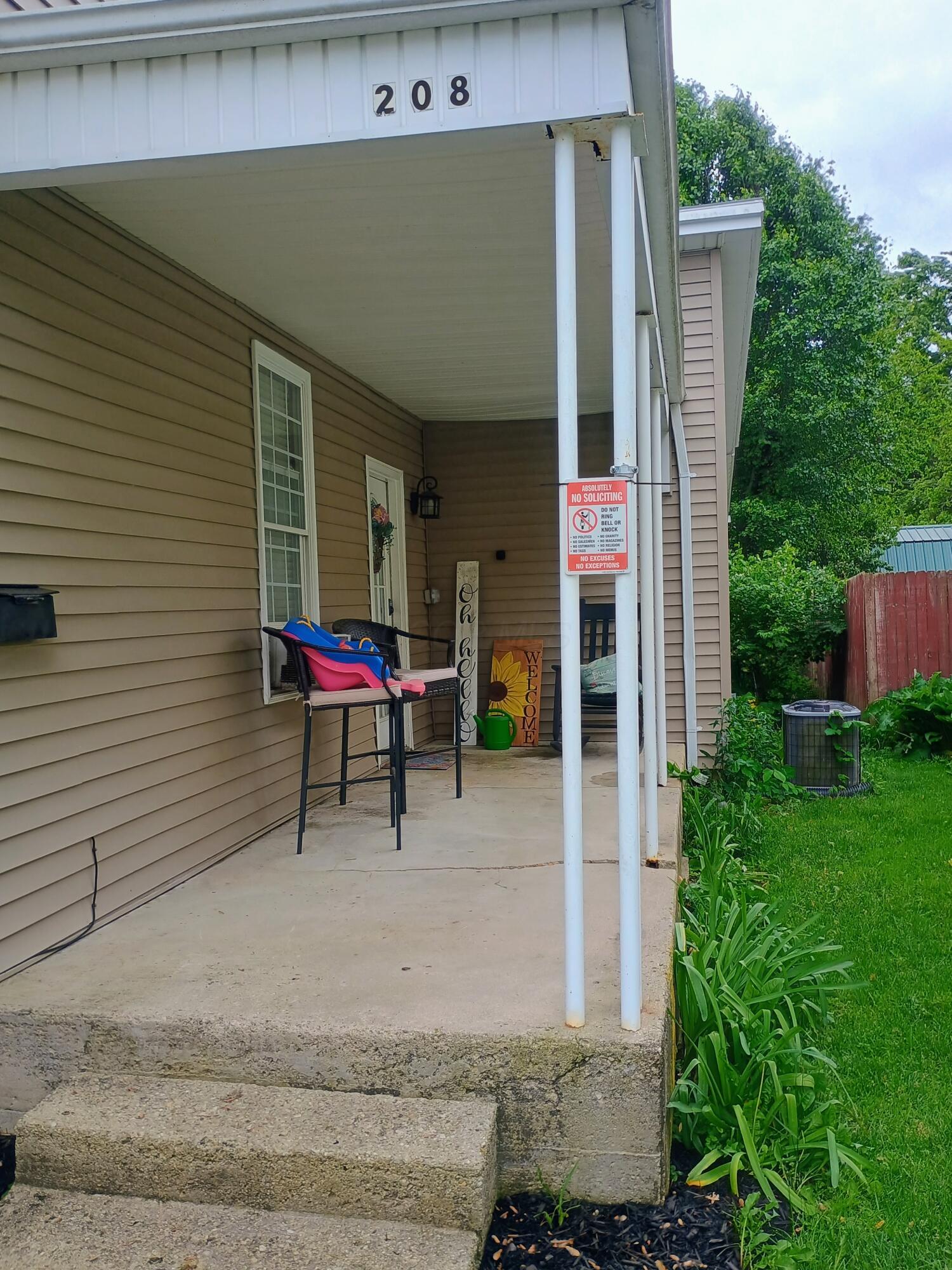 208 Washington Avenue, London, Ohio image 3