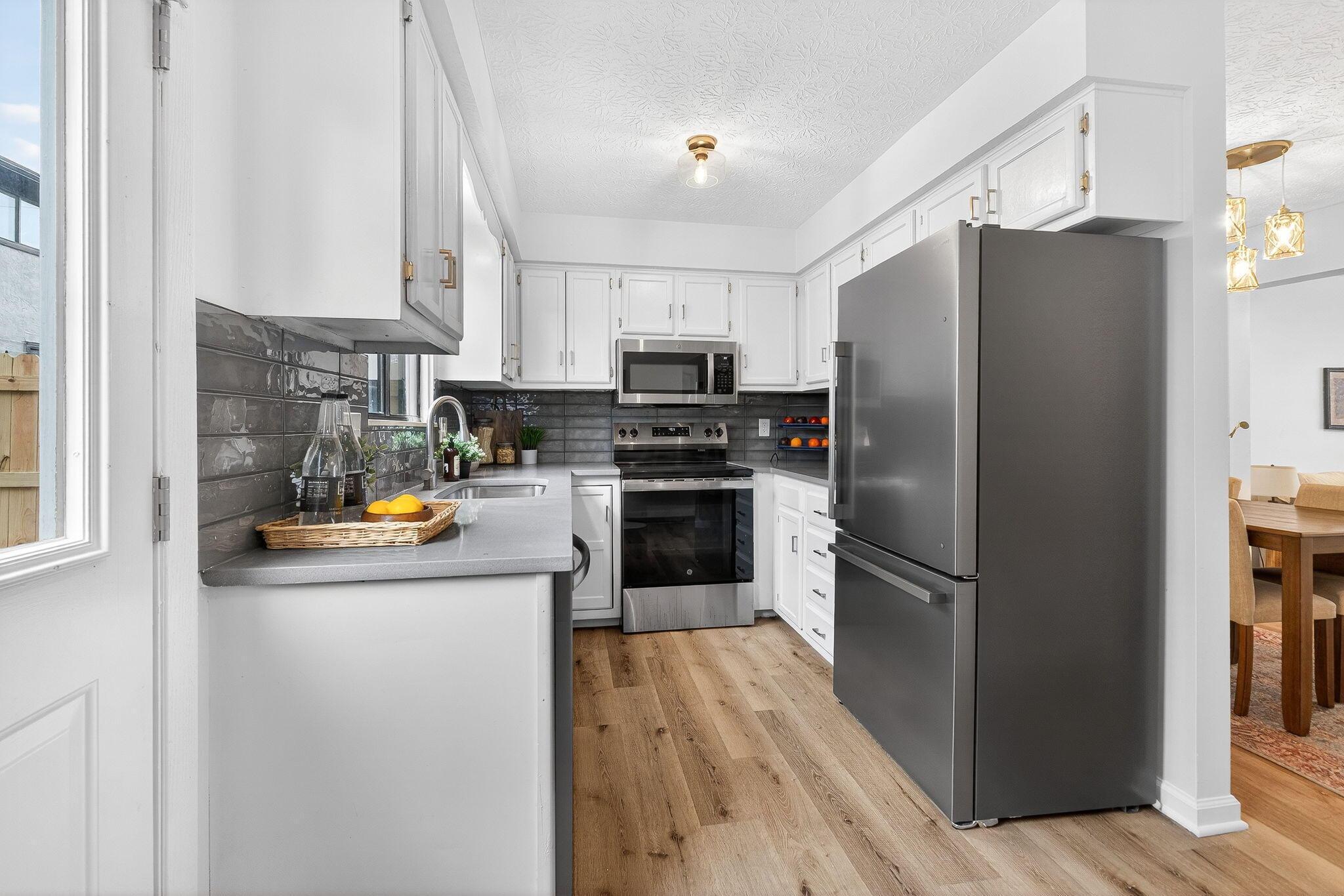 975 Hidden Acres Court 975