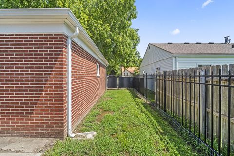 Tiny photo for 353 Fairway Avenue, Chillicothe, OH 45601 (MLS # 226024708)