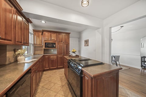 Tiny photo for 353 Fairway Avenue, Chillicothe, OH 45601 (MLS # 226024708)