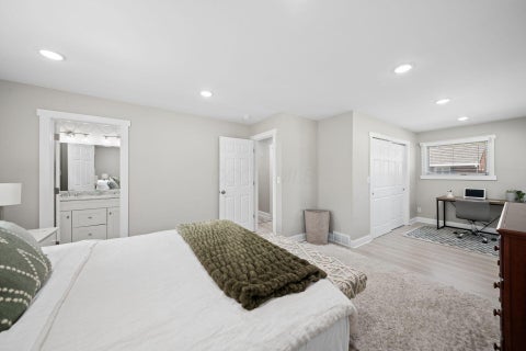 Tiny photo for 1153 Ridgedale Drive E, Worthington, OH 43085 (MLS # 226040040)