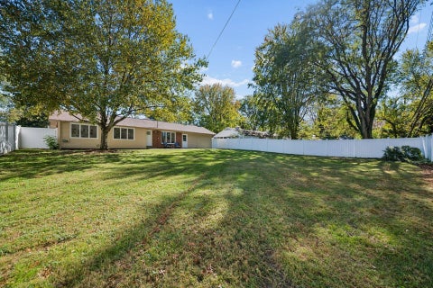 Tiny photo for 1153 Ridgedale Drive E, Worthington, OH 43085 (MLS # 226040040)
