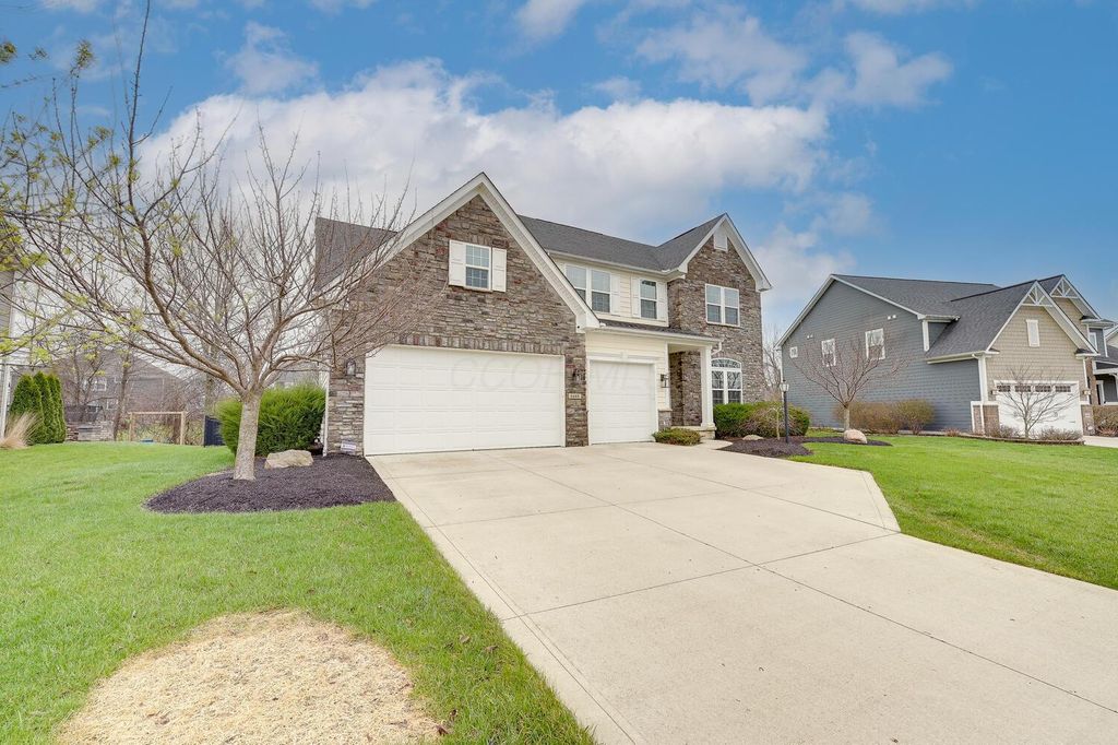 Photo of 6448 Creekside Circle, Galena, OH 43021 (MLS # 226009704)