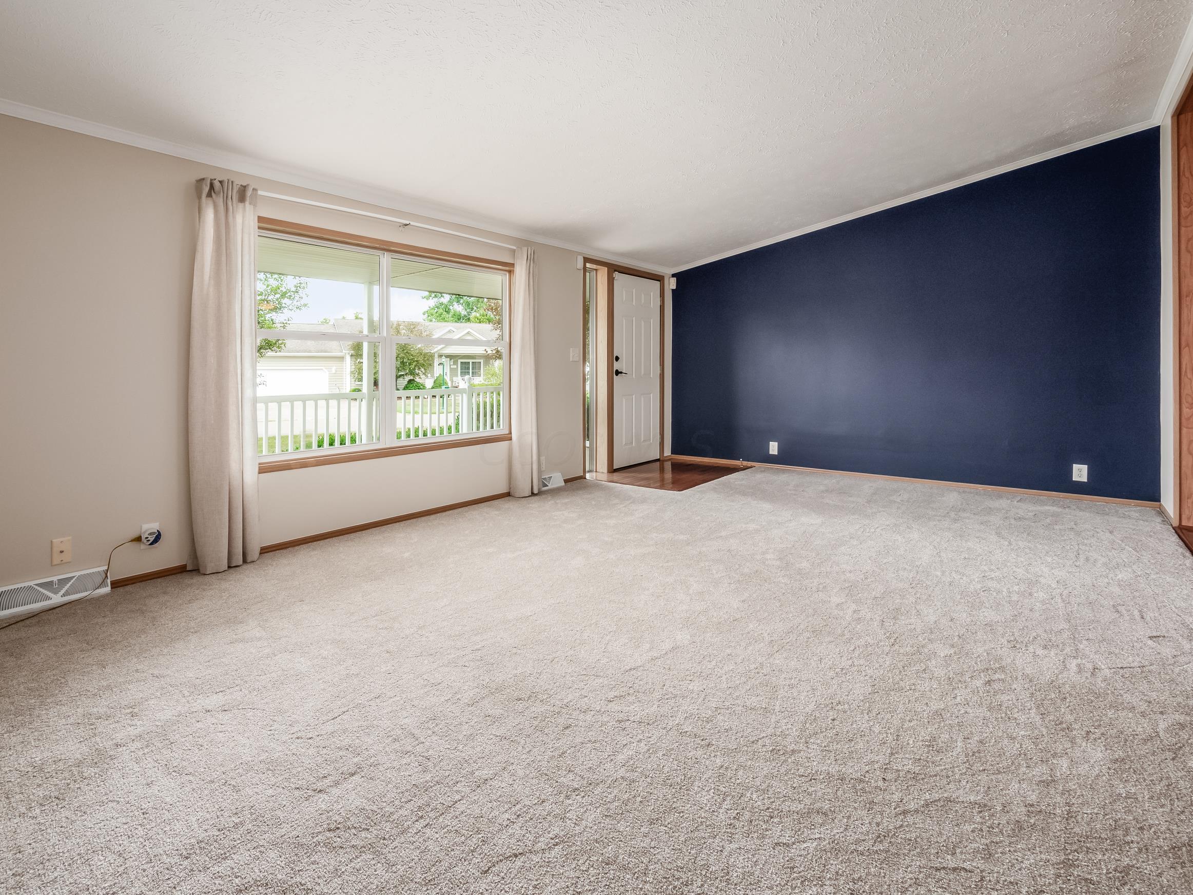 3020 Jacks Fairway, Nashport, Ohio image 3
