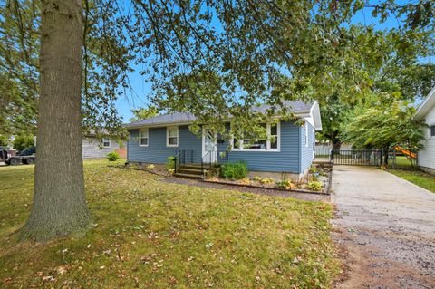 Photo of 190 Eastview Road, Washington Court House, OH 43160 (MLS # 225036481)