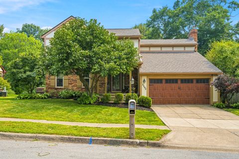 Photo of 5395 Fortress Trail, Columbus, OH 43230 (MLS # 226027124)