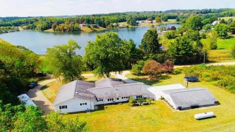 Photo for 85 E Lakeview Drive