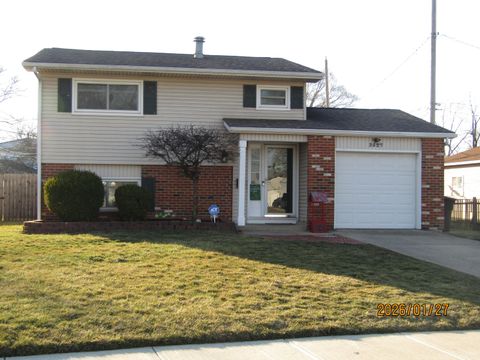 Photo of 3527 Devin Road, Grove City, OH 43123 (MLS # 226005536)