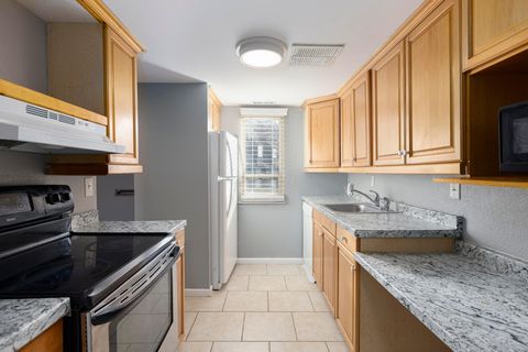 Tiny photo for 1030 Galliton Court H #H, Columbus, OH 43220 (MLS # 226002073)