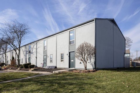 Photo of 1030 Galliton Court H #H, Columbus, OH 43220 (MLS # 226002073)