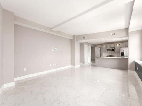 Tiny photo for 50 W Broad Street 2501 #2501, Columbus, OH 43215 (MLS # 226028243)