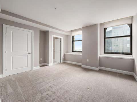 Tiny photo for 50 W Broad Street 2501 #2501, Columbus, OH 43215 (MLS # 226028243)