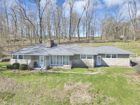 Homes For Sale - 1775 SE Old Logan Road<br/> Lancaster, OH 43130