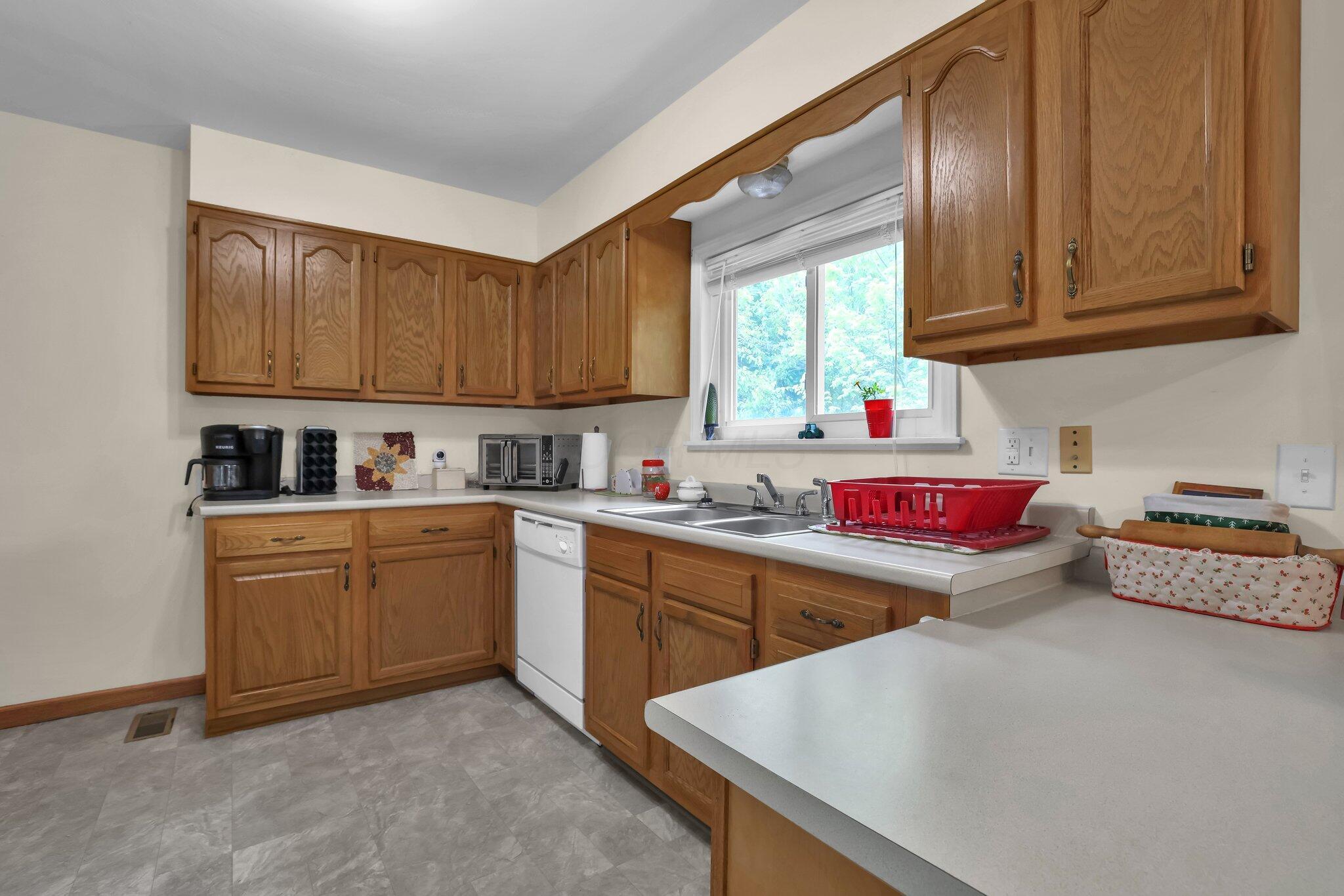 33 Sunset Drive, Shelby, Ohio image 15