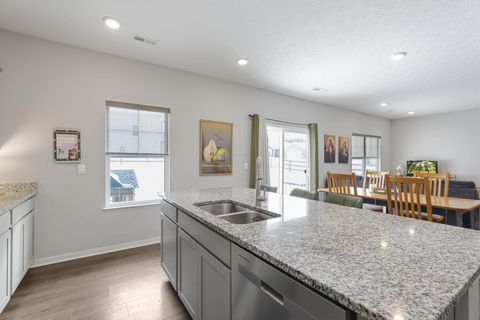 Tiny photo for 408 Jameson Lane, Newark, OH 43055 (MLS # 226003274)