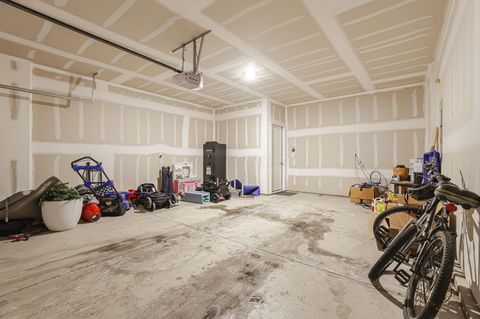 Tiny photo for 408 Jameson Lane, Newark, OH 43055 (MLS # 226003274)