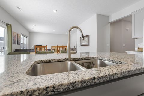 Tiny photo for 408 Jameson Lane, Newark, OH 43055 (MLS # 226003274)