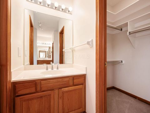 Tiny photo for 928 Linworth Village Drive, Columbus, OH 43235 (MLS # 225044577)