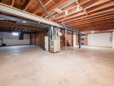 Tiny photo for 928 Linworth Village Drive, Columbus, OH 43235 (MLS # 225044577)